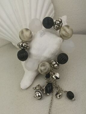 Juicy Meets Betsey! Black White Faceted Marbled & Silver Beaded Tassel Bracelet